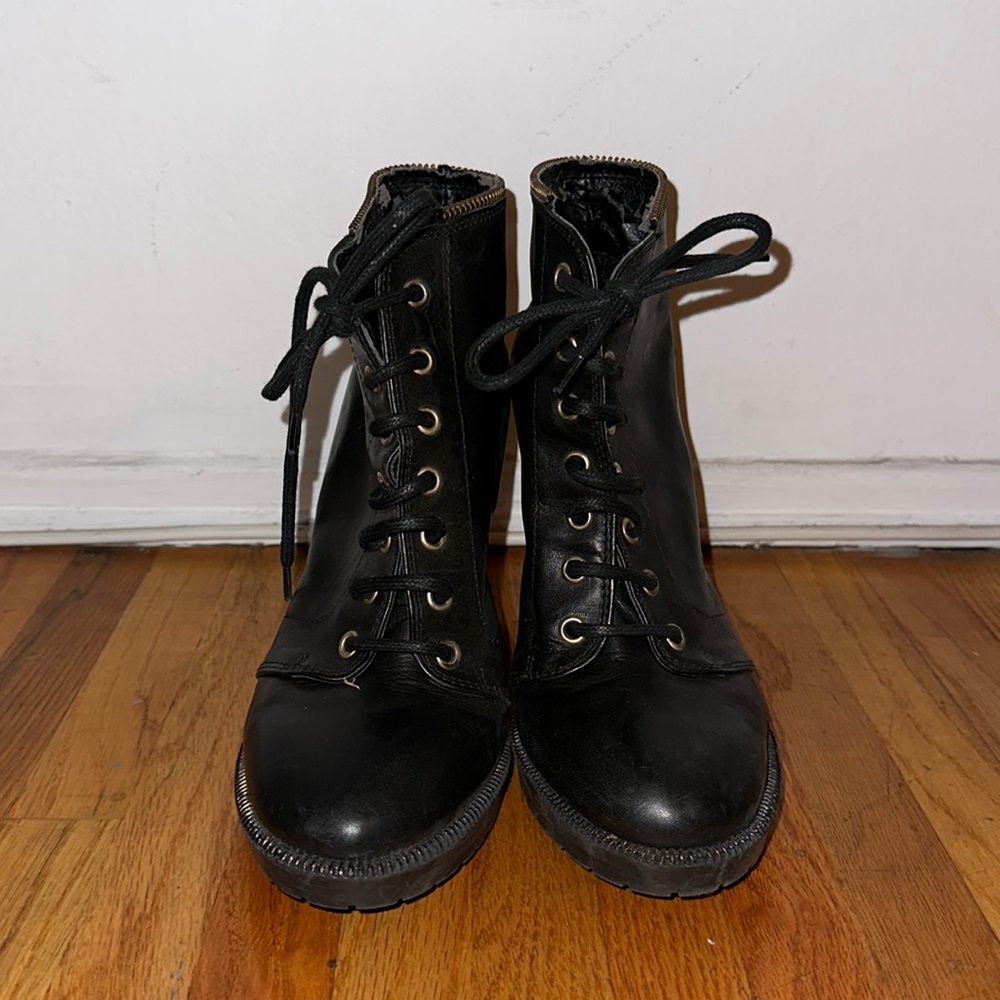 Cinti Made in Italy black lace up booties
